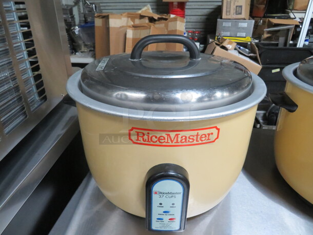One WORKING Rice Master 37 Cup Commercial Electric Rice Cooker. #57137. 120 Volt. $448.99