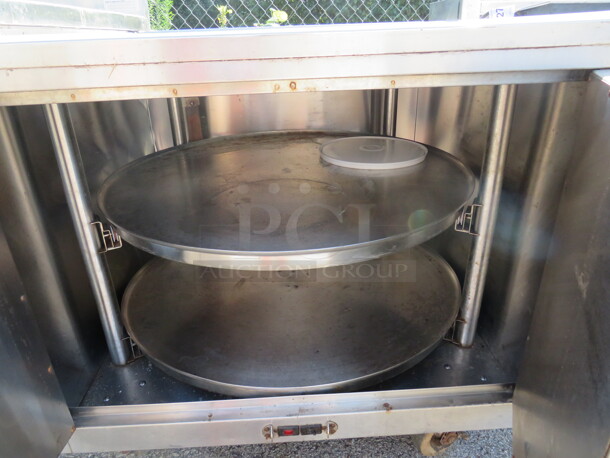 One 2 Door Dri Heat Food System With Dual Turntable. #1-U-P. 208 Volt. 1 Phase. 34X35X32.5 - Image 2 of 3