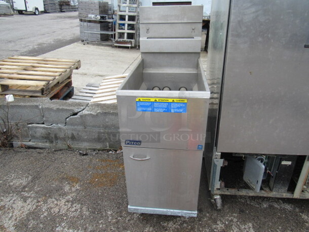 One Pitco Gas Deep Fryer. Model# 35C+S. 15X30X46.5