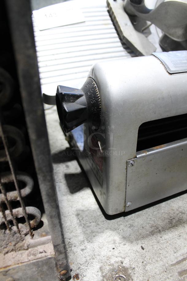 Hobart 1612 Stainless Steel Commercial Countertop Automatic Meat Slicer. 115 Volts, 1 Phase. Tested and Powers On But Parts Do Not Move - Image 5 of 6