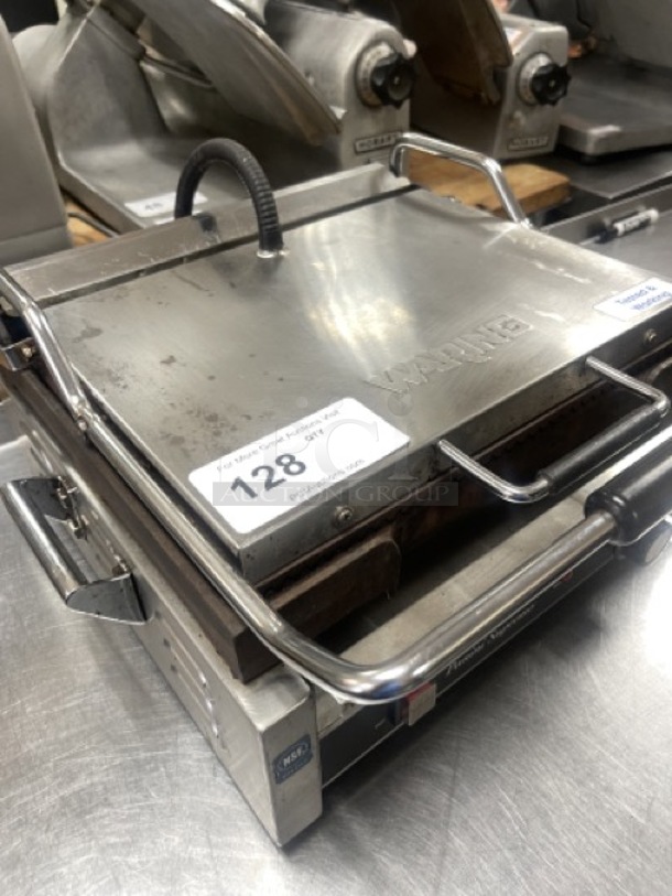 Waring WPG250 Panini Supremo Grooved Top & Bottom Panini Sandwich Grill - 14 1/2 x 11 Cooking Surface - 120V, 1800W Tested and Working! - Image 2 of 12