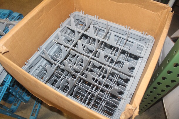 ALL ONE MONEY! Miscellaneous Crates And Crate Extenders  - Image 4 of 4