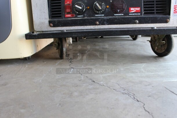 Metro Metal Commercial Single Door Holding Proofing Cabinet on Commercial Casters. Tested and Working!  - Image 2 of 3
