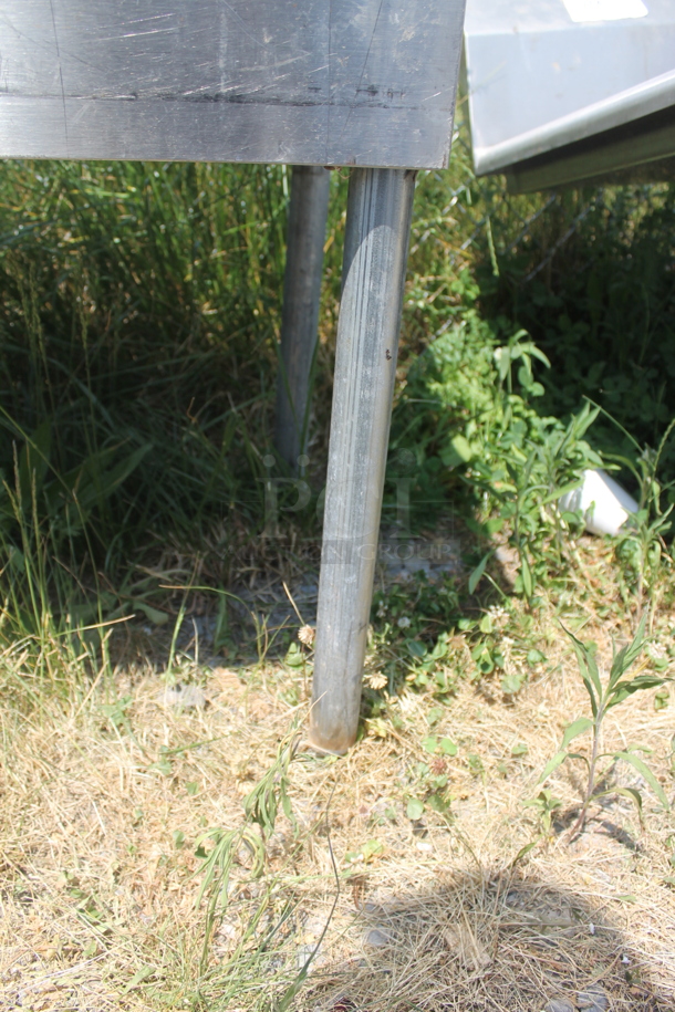 Krowne 18-63C Commercial Stainless Steel 3 Bay Sink With Left and Right Drainboards And Low Lead Faucet On Galvanized Legs. - Image 6 of 8