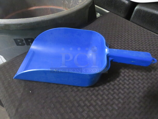 One Ice Scoop - Image 1 of 1