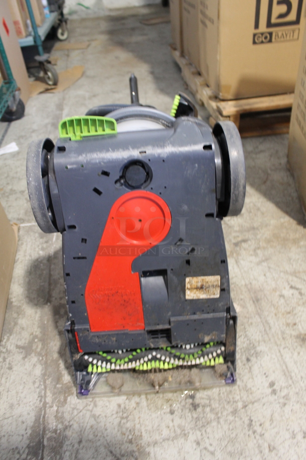 BRAND NEW SCRATCH AND DENT! Bissell 1799 ProHeatPet Vacuum Cleaner. 120 Volts, 1 Phase. Tested and Working! - Image 8 of 9