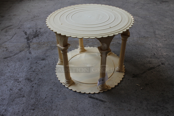 Poly 2 Tier Cake Stand. - Image 2 of 3