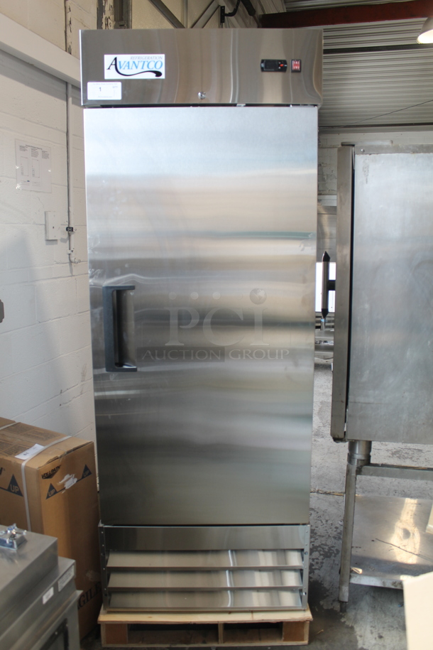 BRAND NEW! Avantco 178A19RHC Stainless Steel Commercial Single Door Reach In Cooler on Commercial Casters. 115 Volts, 1 Phase. Tested and Working! - Image 2 of 10