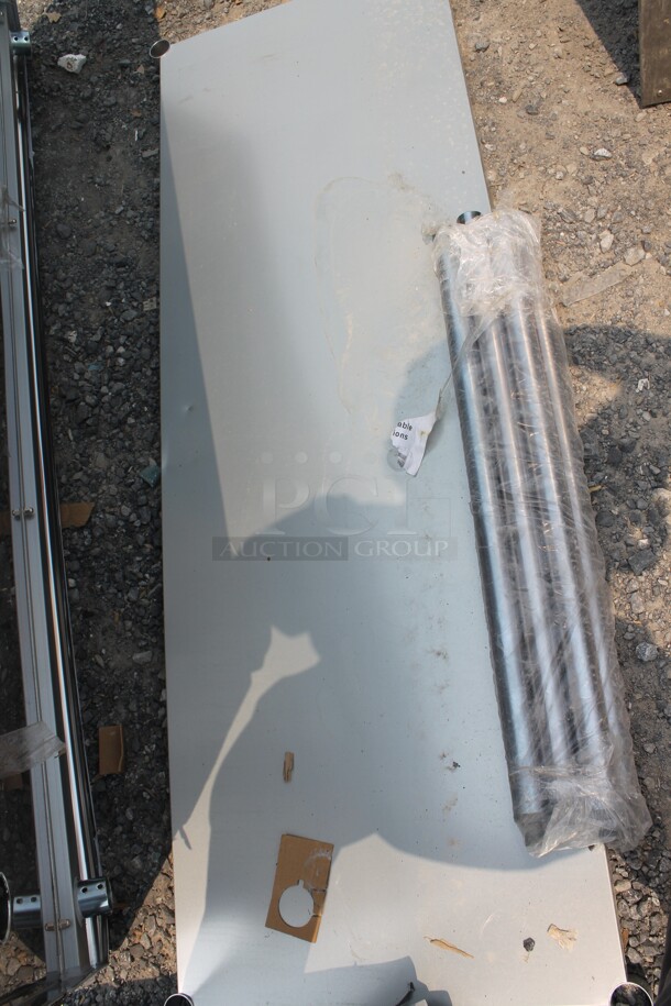 BRAND NEW SCRATCH AND DENT! Steelton 522ETSG3072 Commercial Stainless Steel Disassembled Work Table With Undershelf And Legs. - Image 4 of 5