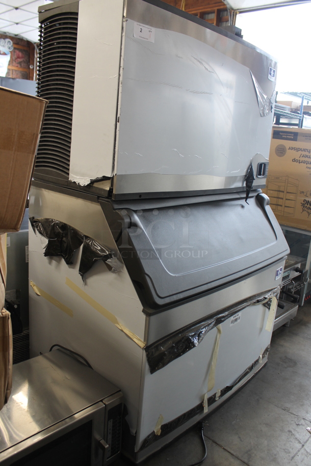 BRAND NEW SCRATCH AND DENT! 2023 Manitowoc IYT1500A-261A Stainless Steel Commercial Ice Head on Commercial Ice Bin. 208-230 Volts, 1 Phase.  - Image 2 of 12