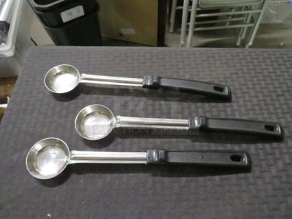 NEW Vollrath Stainless Steel 1oz Perforated Spoodle. 3XBID