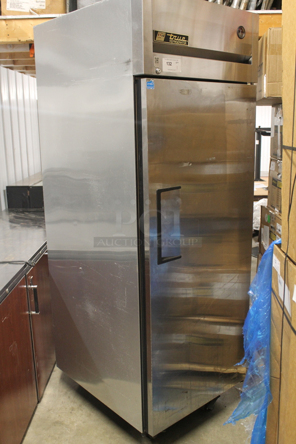 2014 True TG1R-1S Commercial Stainless Steel Single Solid Door Reach-In Cooler With Polycoated Shelves. 115V, 1 Phase. Tested and Working! - Image 2 of 5