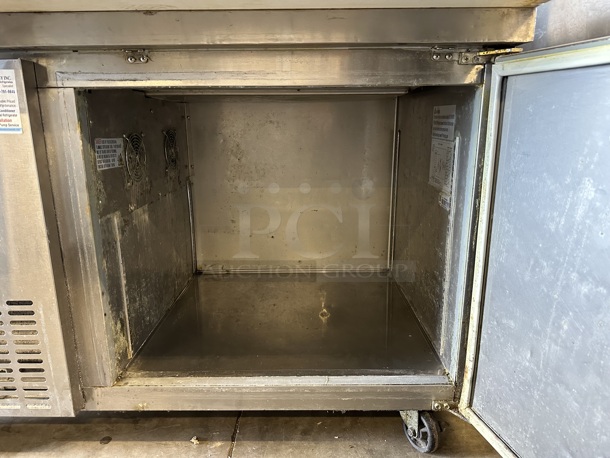 Spartan Stainless Steel Commercial Pizza Prep Table w/ Composite Cutting Board on Commercial Casters. 115 Volts, 1 Phase. Tested and Does Not Power On - Image 6 of 8