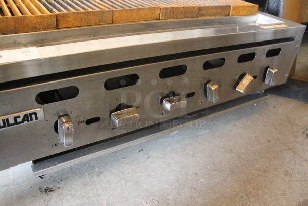 BRAND NEW SCRATCH AND DENT! 2016 Vulcan VACB36-201 Stainless Steel Commercial Countertop Propane Gas Powered Achiever 36" Medium-Duty Radiant Charbroiler Grill. 96,000 BTU. - Image 3 of 5