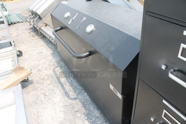 BRAND NEW SCRATCH AND DENT! Backyard Pro 554SMOKR60AS 60" Charcoal / Wood Smoker Grill with Adjustable Grates and Dome - Assembled - Image 3 of 6