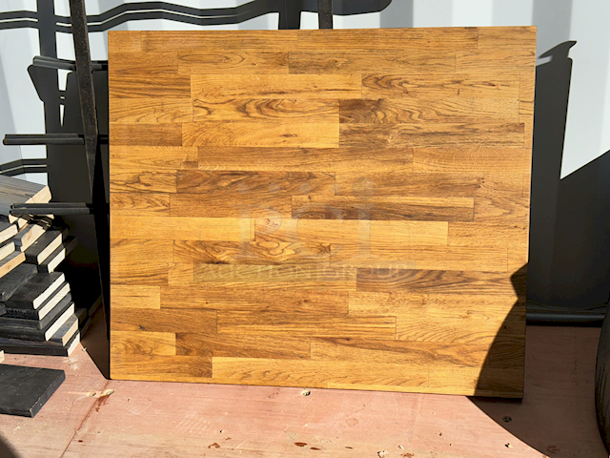 Butcher Block Table Top With Stand and Round Base. 30"x25-1/2"x34" - Image 2 of 3