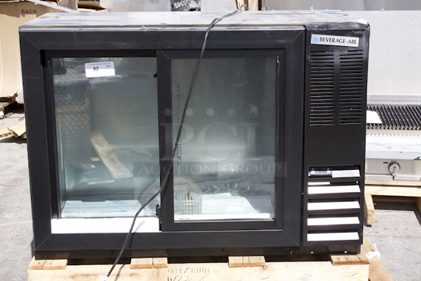 BRAND NEW SCRATCH & DENT! Beverage-Air BB48HC-1-GS-B 48" Black Underbar Height Sliding Glass Door Back Bar Refrigerator. TESTED! EASILY COOLS DOWN TO TEMP!  - Image 2 of 10