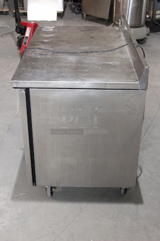 Nice True TWT-48 48" Worktop Undercounter Refrigerator 115v/60hz/18.6a.

Tested. Gets Down to 38 degrees.
 48-3/4x30x39 - Image 3 of 7