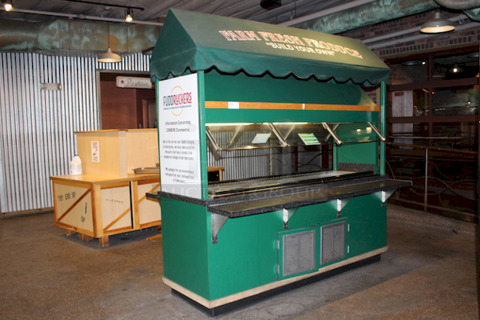 OUTSTANDING! Produce/Salad Bar With Drop In Cold-Well, Light, Counter and Glass Sneeze Guard, Solid Wood Frame With Canopy. In perfect working order.
89-1/2x53x93-1/2

