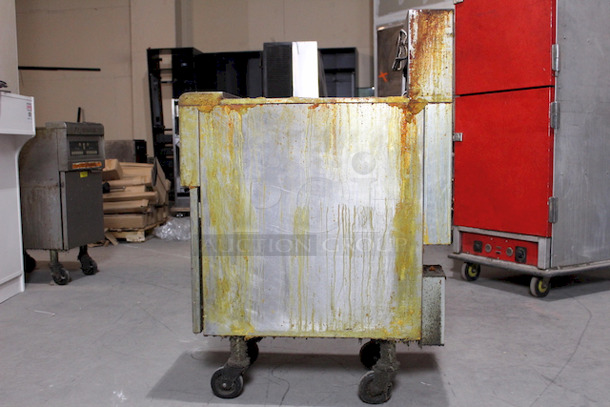 AMAZING! Frymaster RE1175C, 50lbs Vat On Commercial Casters. 208v/3ph/60hz 3 Wire. 155⁄8 in. W x 31 in. D x 453⁄8 in. H In Working Order. - Image 10 of 10