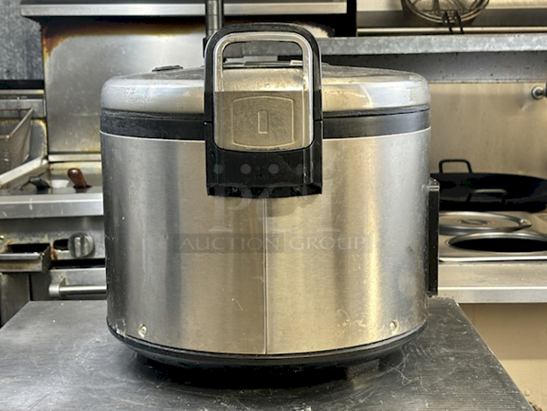 SWEET! 30-Cup CUCKOO CR-3032 Rice Cooker. 120V~/60Hz 1460W AC. Certified Working.  - Image 4 of 5