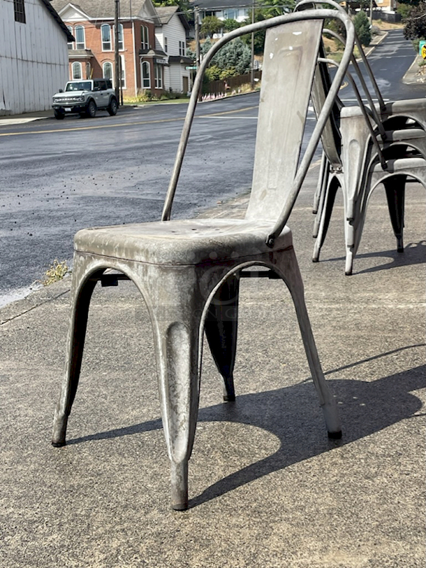Outdoor Metal Chairs. 4x your Bid. - Image 4 of 7