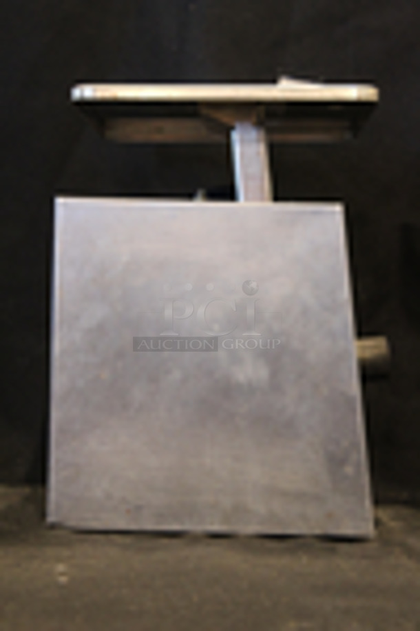 Edlund SR-2 Premier Series 32 oz. Mechanical Portion Scale with 6" x 6 3/4" Platform, 32 oz. x 0.25 oz.
6-1/2x6-1/4x8-1/2 - Image 7 of 8