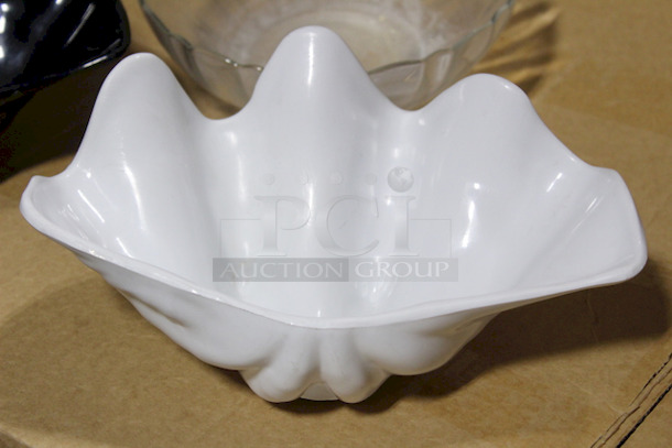 VARIETY PACK! Cambro Serving Platters and Bowls - Image 5 of 12