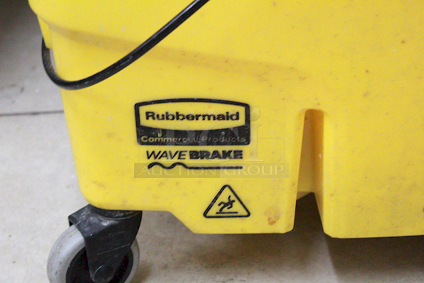 Mop & Bucket - Image 5 of 6