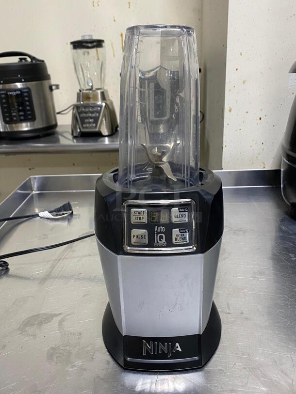 Ninja® Nutri-Blender Pro with Auto IQ®, 1000 Watts ..... Tested and Working