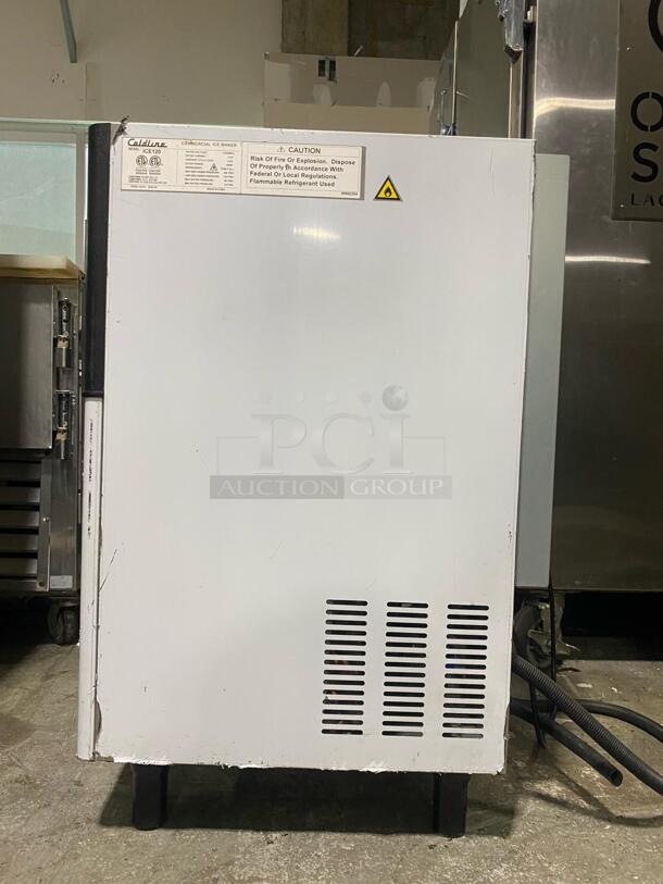 Coldline ICE120 20″ Air Cooled 120 lb. Capacity Cube Shape Ice Machine

 - Image 2 of 6