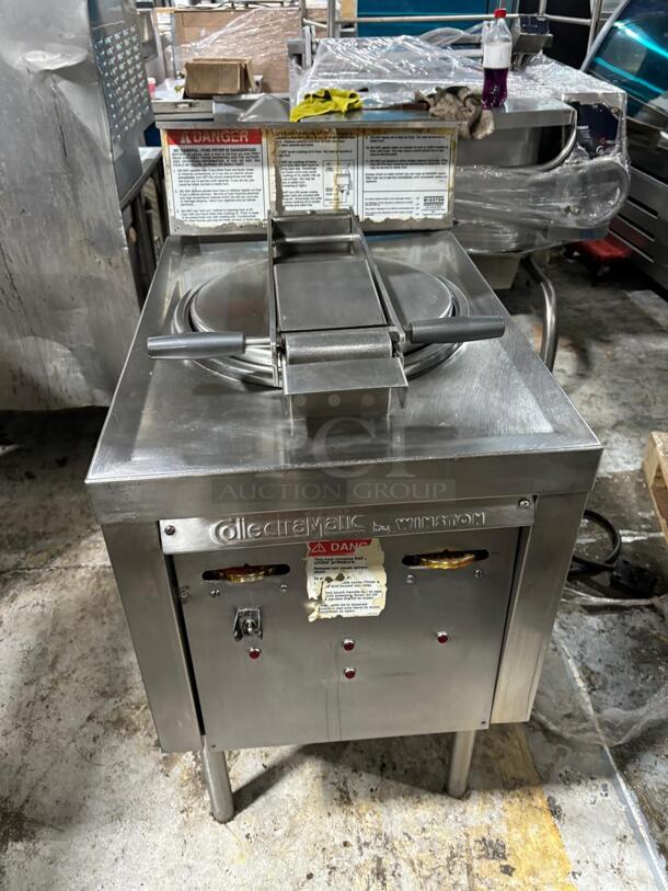 Winston 201 Electric Pressure Fryer, Great Condition
 - Image 1 of 6