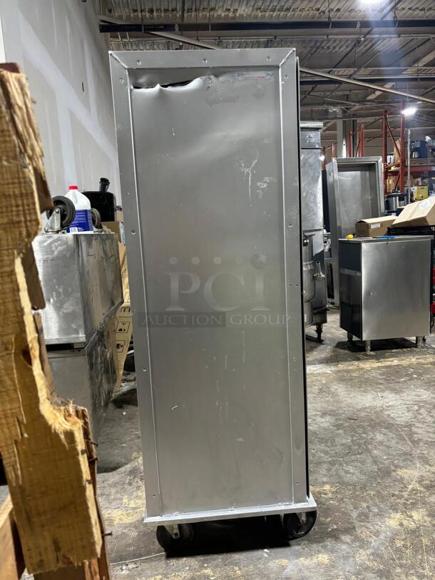 Lockwood Enclosed Transport Cabinet, Non-Insulated, Mobile, Full Height
 - Image 2 of 5