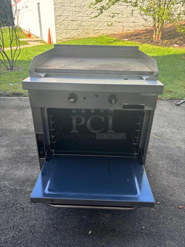 Southbend STAINLESS STEEL Natural Gas Oven and Griddle / On Wheels
 - Image 2 of 5
