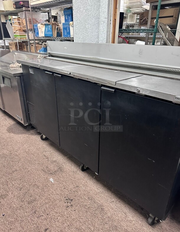 Late Model Fagor Continental FDD-79 79 inch Kegerator Beer Dispenser w/ (3) Keg Capacity - (2) Columns, Black, 115v Tested and Working! - Image 2 of 6
