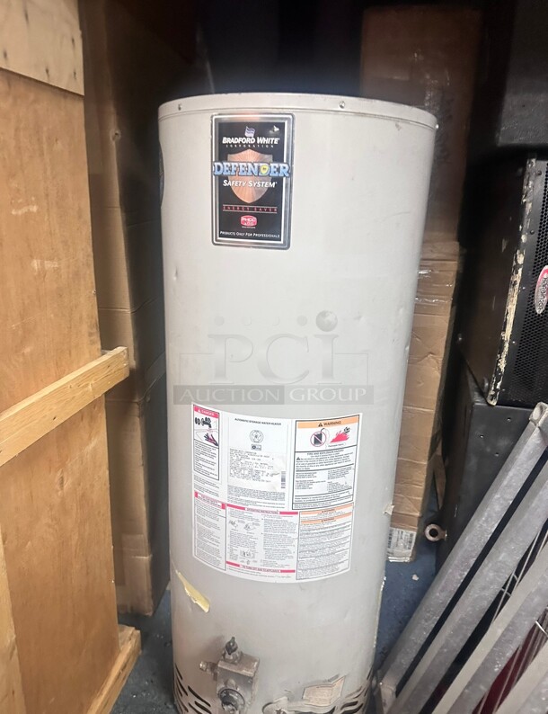 Bradford White 50 Gallon Gas Water Heater 40,000 BTU - Image 4 of 6