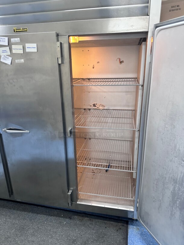 Late Model! Traulsen G31010 77 inch G Series Solid Door Reach-In Freezer with Left / Right / Right Hinged Doors 115 Volt Tested and Working! - Image 7 of 7