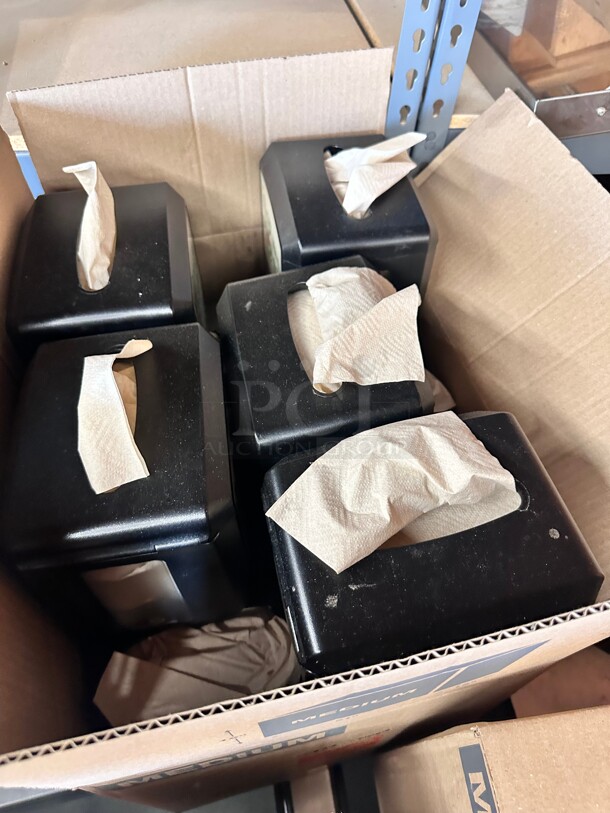 One Lot A Box Contains Napkins Holders - Image 1 of 4