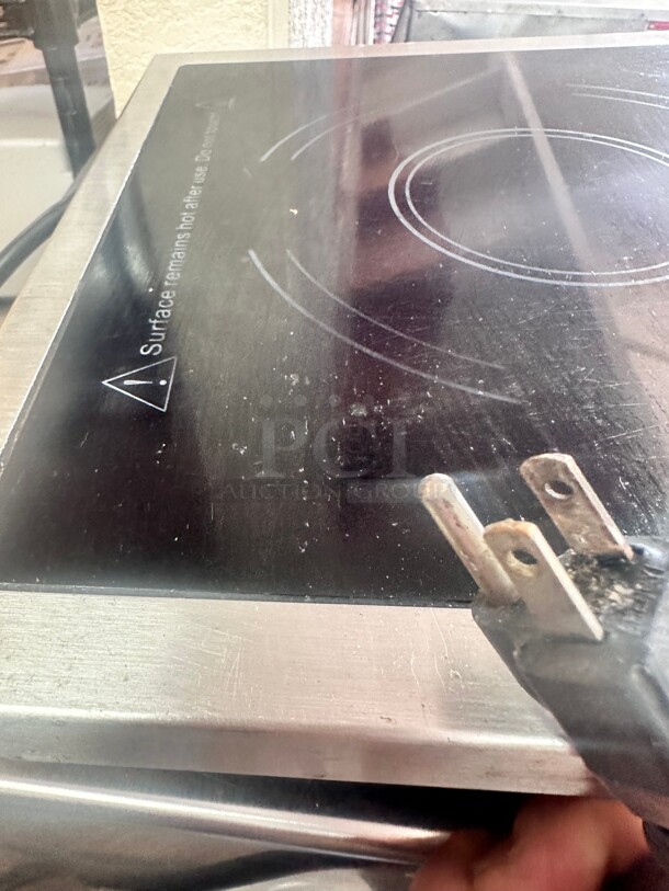 Excellent Condition Adcraft IND-A120V Countertop Induction Cooktop w/ (1) Burner, 120v/1ph Tested and Working - Image 6 of 8