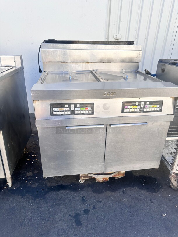 Late Model Frymaster SCFHD260G Gas Fryer - (2) 80 lb Vats, Floor Model, Natural Gas With Filtration System Working  - Image 3 of 9