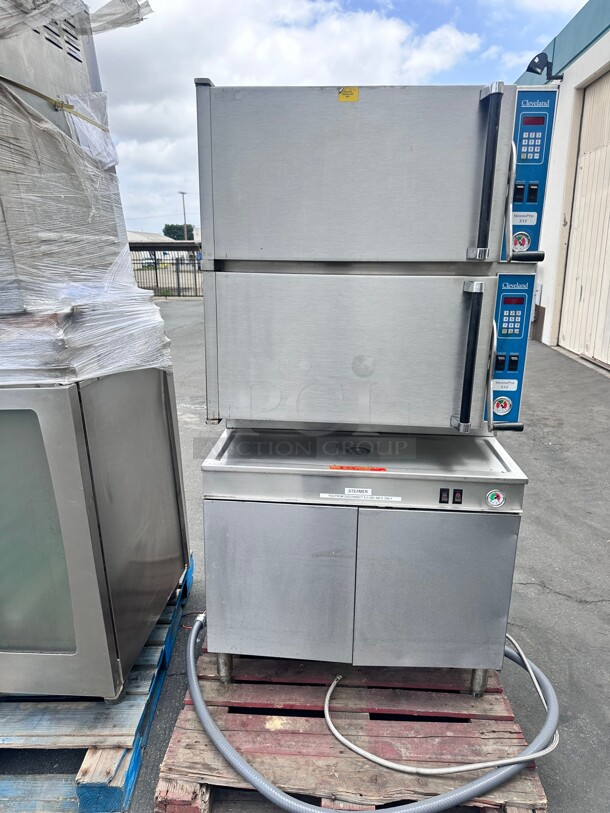 Cleveland ConvectionPro steamer with electric 15 PSI boiler 440 Volt 3 Phase - Image 1 of 8