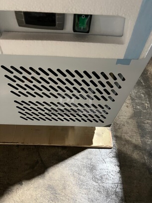 WOW! New Out Of The Box! Scratch-N-Dent! Omcan Refrigerated Marble Top Pizza Prep/Pizza Dough Retarder! With Raised Back & Side Splashes! 115V 1 Phase! Model PTCN0581! On Casters!  - Image 5 of 9