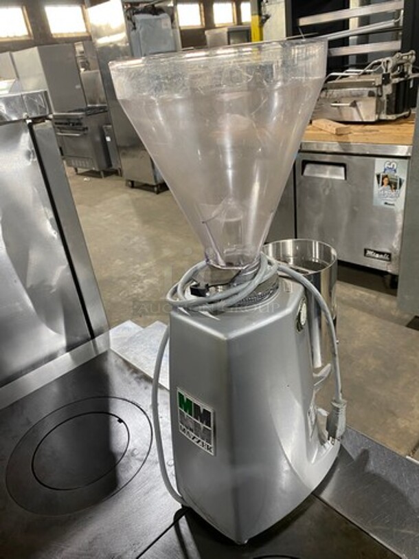 Mazzer Luigi Commercial Countertop Coffee Bean Grinder! Stainless Steel Body! Model: SUPERJOLLYTIMER SN: 1228098 120V 60HZ 1 Phase - Image 4 of 9