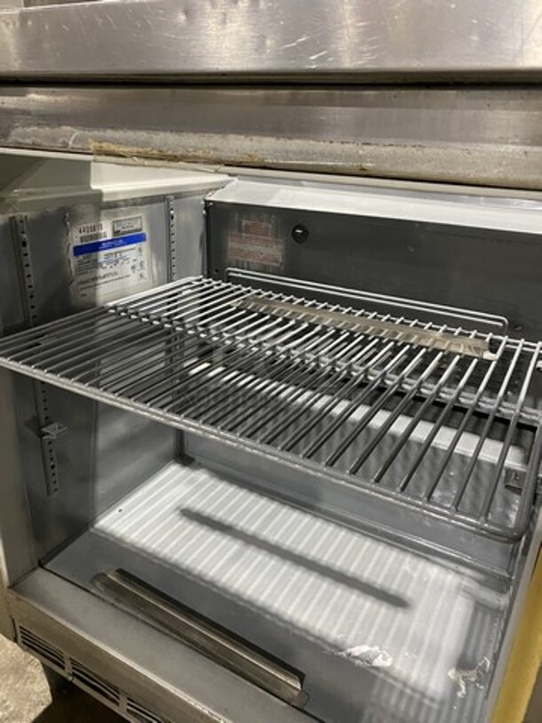 Beverage Air Refrigerated Sandwich Prep Table! Model SUR27 Serial 4405618! 115V 1 Phase! On Casters!  - Image 6 of 8