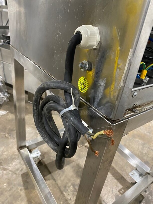 AMAZING! Cuppone Pizzaform Commercial Dough Press! All Stainless Steel! On Stand With Casters! 208/220V 3 Phase! Model: PZF/45DS-B6-CP SN: PZF45DSB6CP13072238! - Image 9 of 9