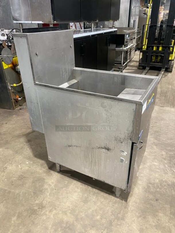 Pitco Frialator Commercial Natural Gas Powered Deep Fat Fryer! All Stainless Steel! On Legs! - Image 2 of 7