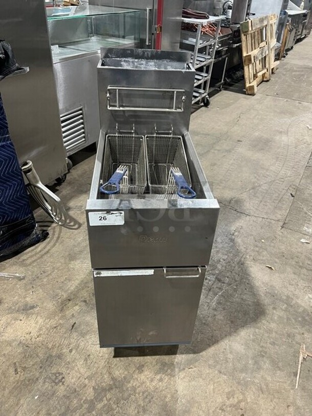 Nice! Dean By Frymaster Commercial All Stainless Steel Natural Gas Powered Deep Fat Fryer! Model SR42GN Serial 1405SMA1194! On Legs! 