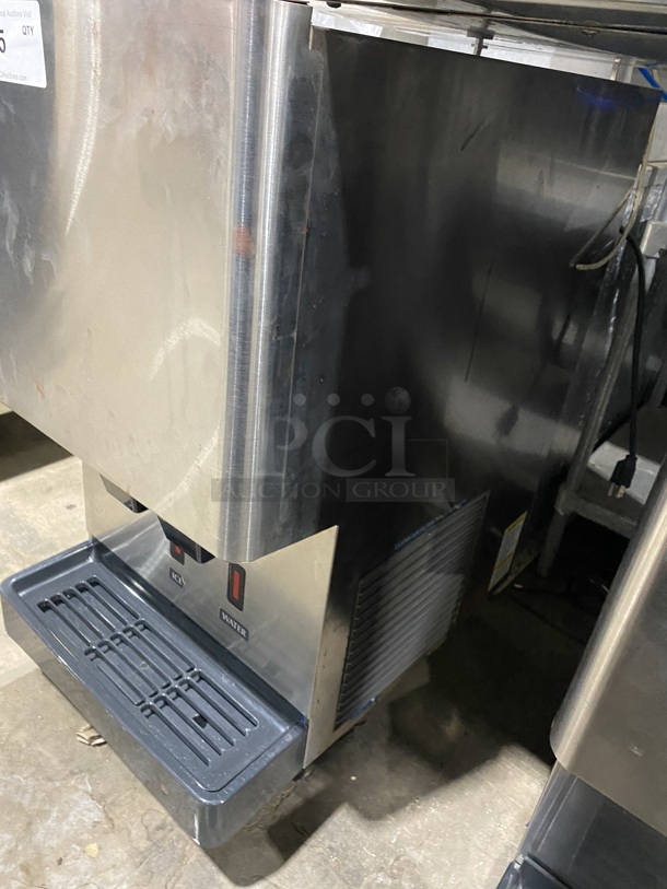 HOSHIZAKI Ice Maker/Water Dispenser Combo! Model DCM-270BAH-OS Serial C07382J 115-120V/60Hz/1 Phase - Image 3 of 7
