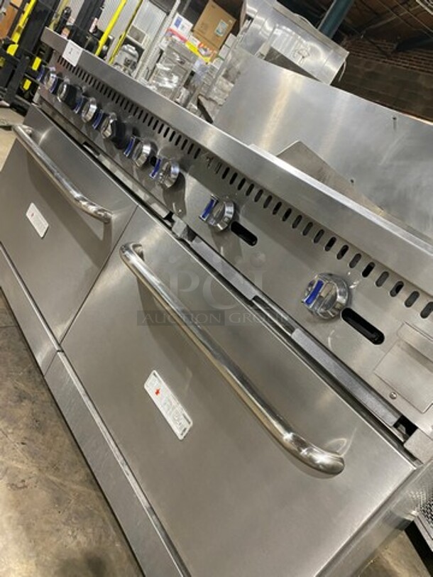 Patriot Commercial Natural Gas Powered 6 Burner Stove With Flat Griddle! Flat Griddle Has Side Splashes! With Raised Back Splash! With 2 Oven Underneath! Metal Oven Racks! All Stainless Steel! On Casters! Model: FMGR6024GNG SN: 17035100006 - Image 10 of 12