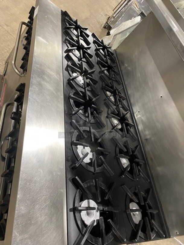 Southbend Commercial Natural Gas Powered 12 Burner Stove! With Raised Back Splash And Salamander Shelf! With 2 Full Size Oven Underneath! All Stainless Steel! On Casters! Working When Removed! - Image 5 of 12